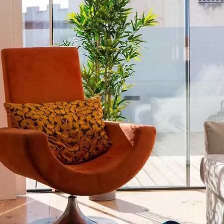 Penthouse Terrace Duplex Apartment By Altido * Lisbon